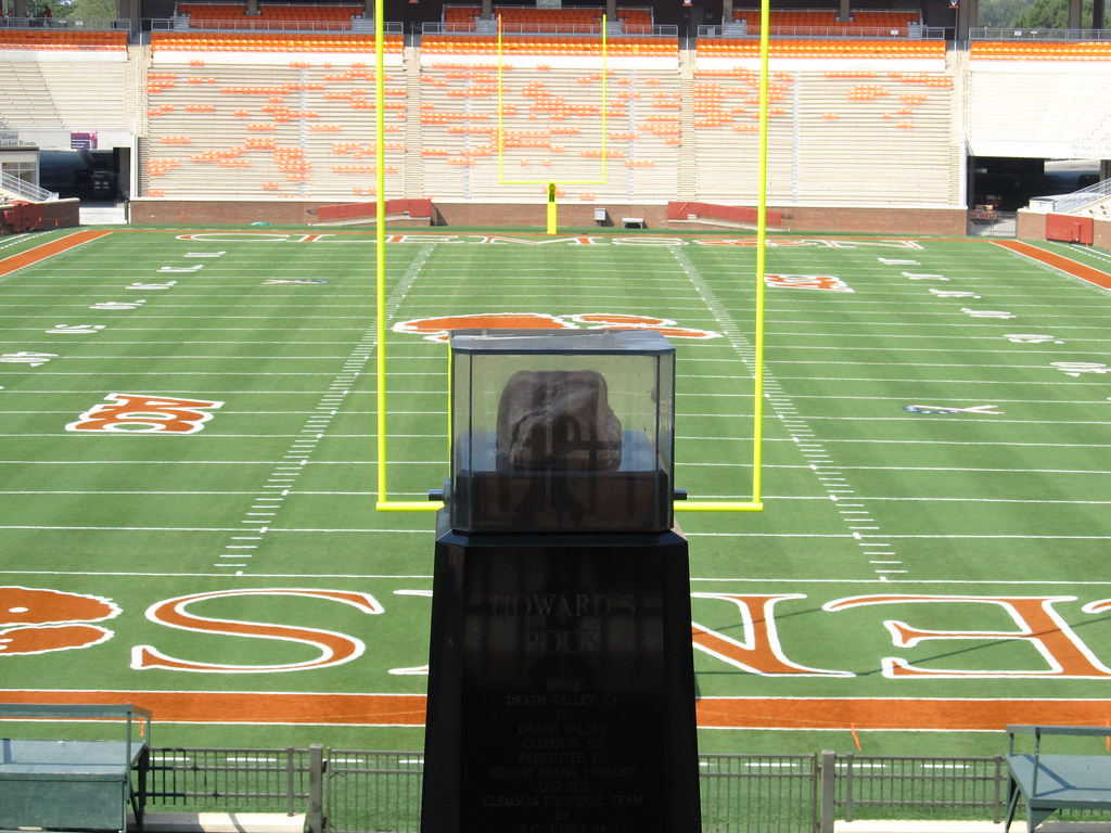 Howards Rock Best Traditions in CFB