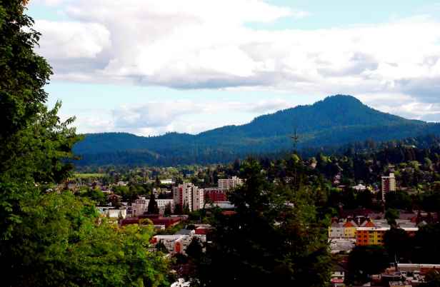 Eugene Oregon College Town