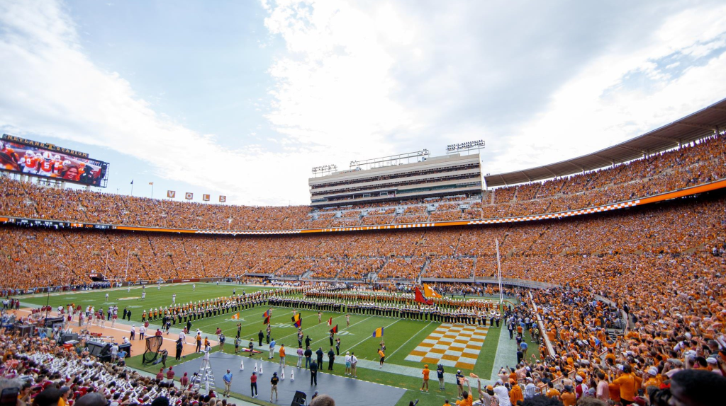 best college football stadiums, best stadiums in cfb neyland stadium tennessee
