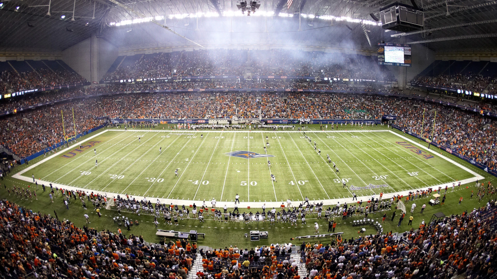 UTSA Alamodome best domed stadiums in college football