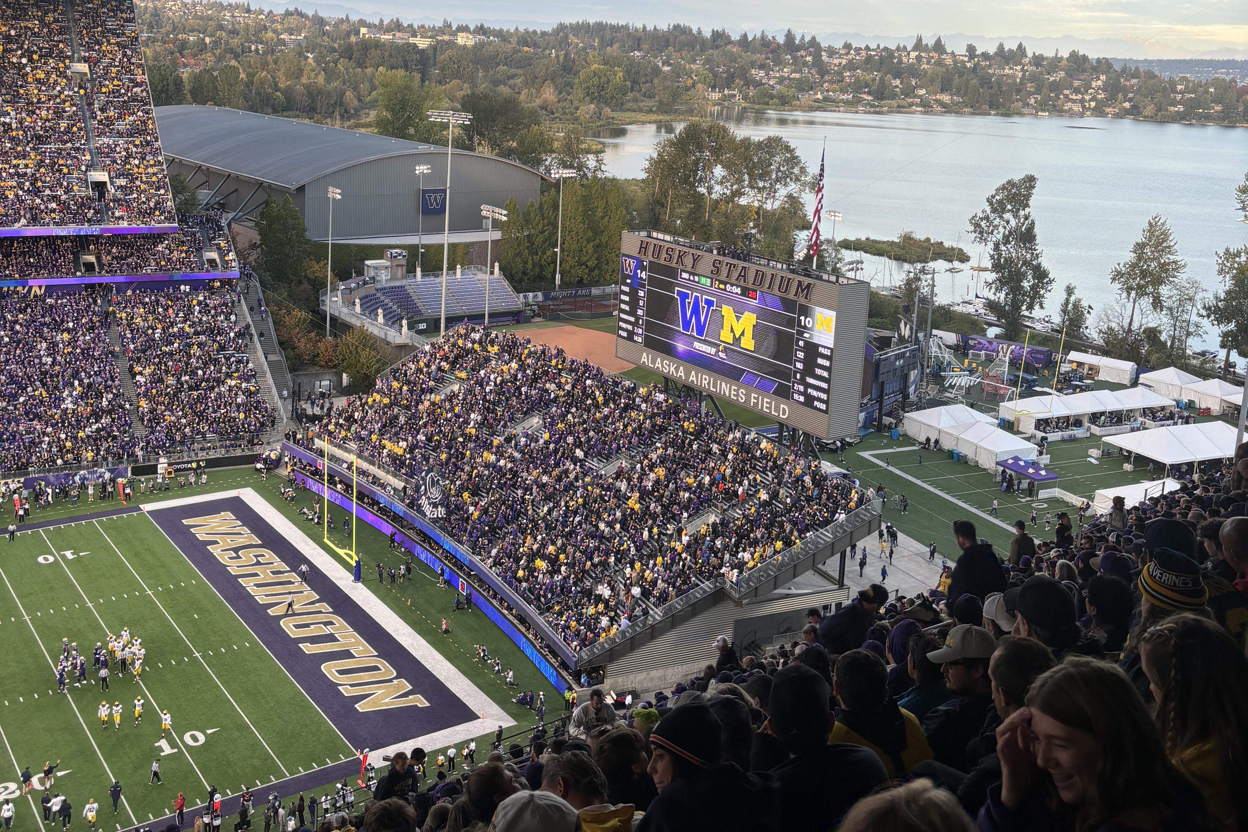Husky Stadium Views Washington vs Michigan